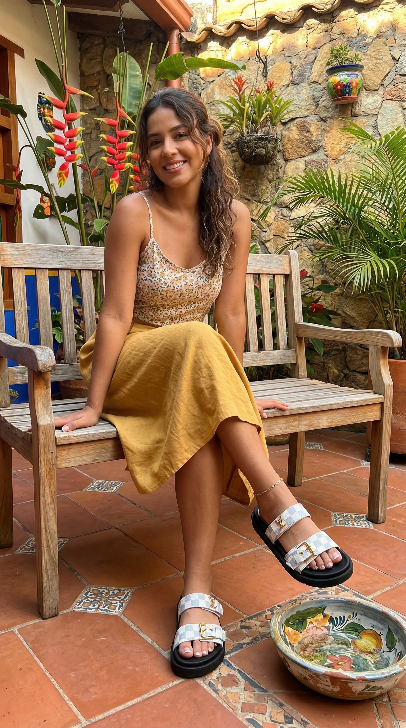 Sandalia KAROL Doble Correa Cuadros – Calzado Femenino de Lujo