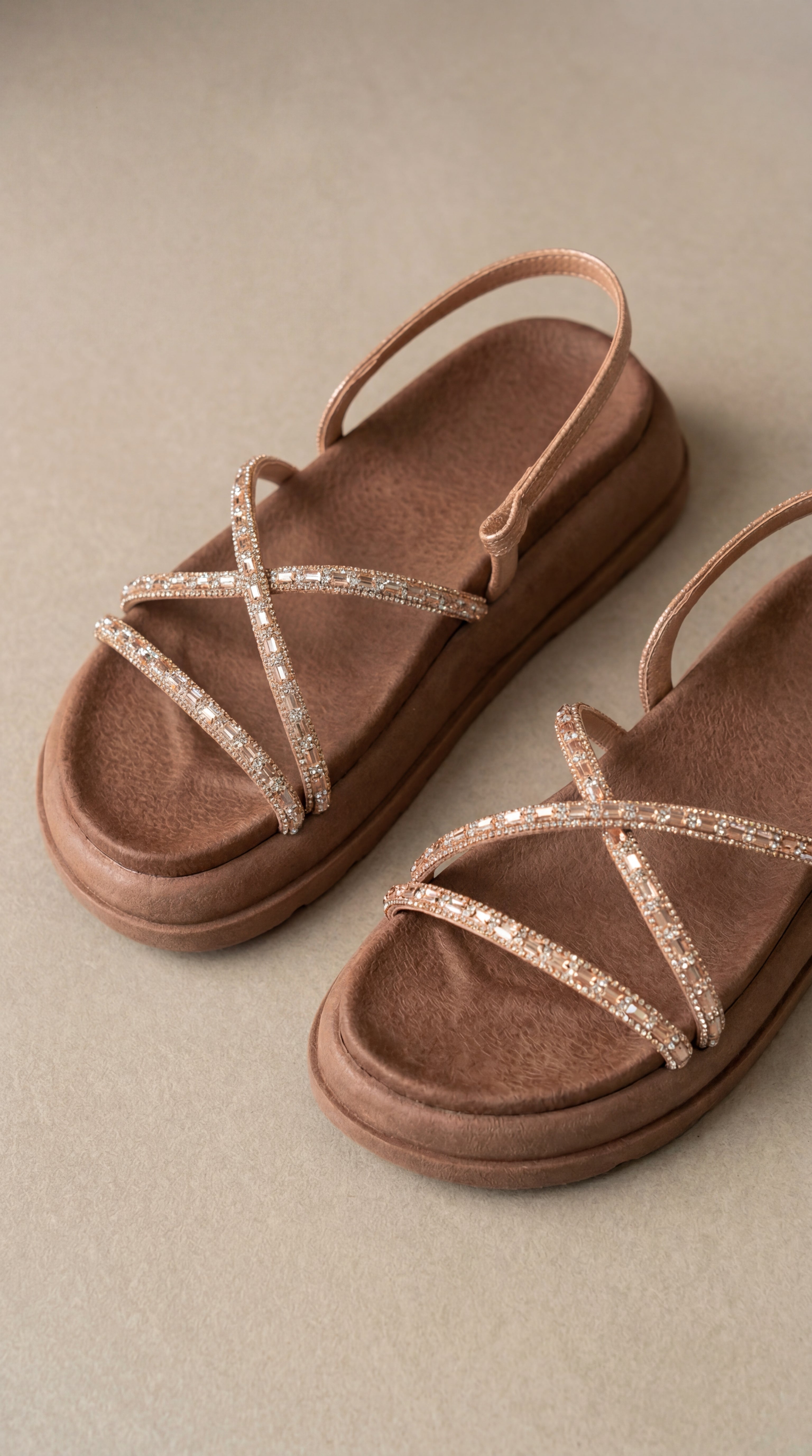 Sandalia LILI Strass Brillantes – Calzado Femenino Plataforma con Piedras